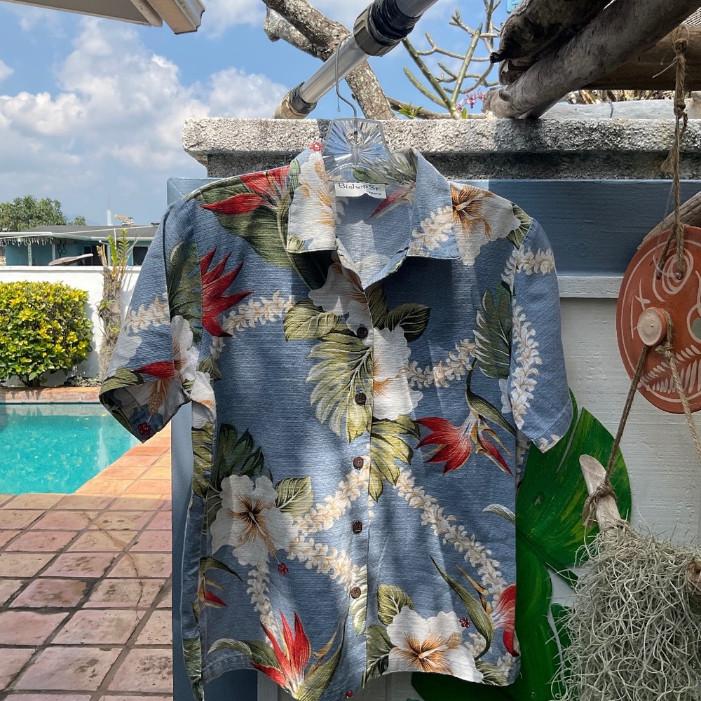 Vintage Women’s Hawaiian Aloha Shirt by Bishop St Apparel